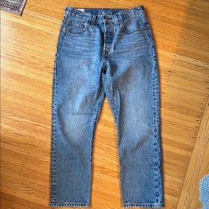 Levis 501 crop